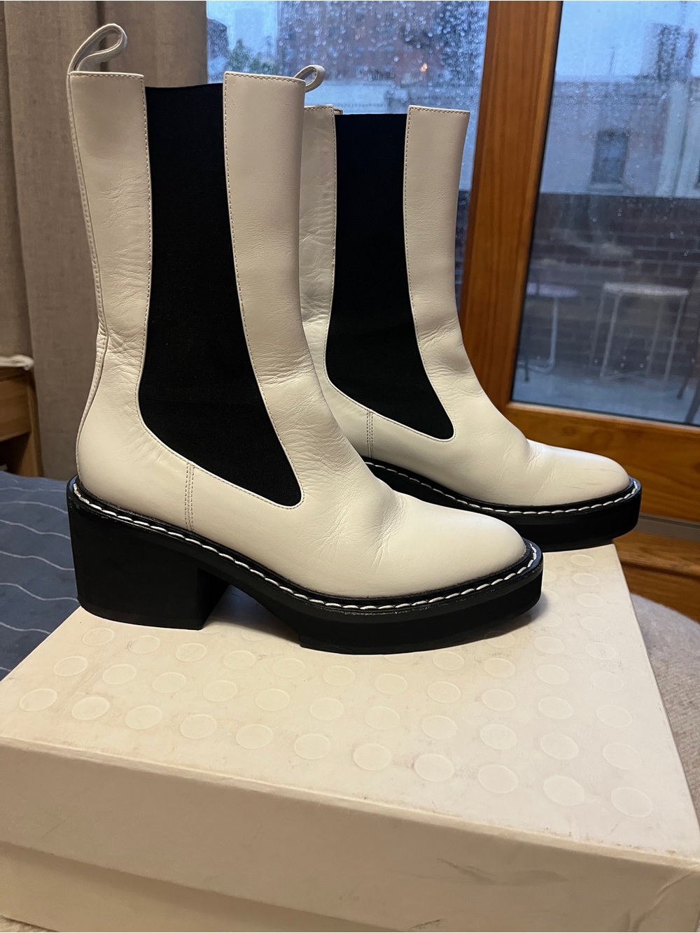 KHAITE White Leather Chelsea Heeled Boots with Black Panels - Picture 6 of 9